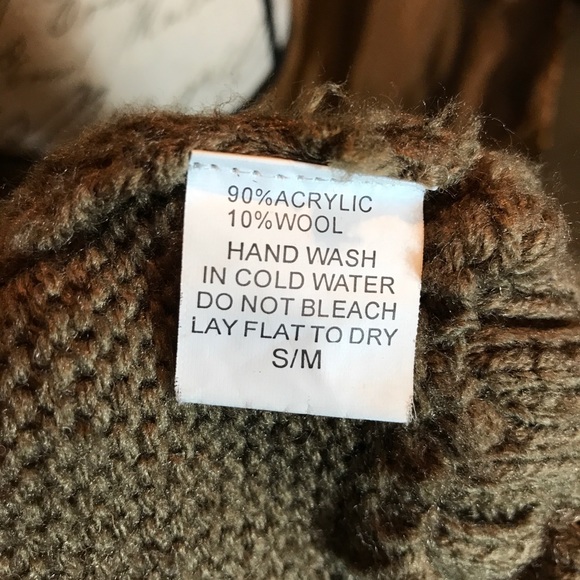 Tan sweater vest w/faux fur trim and beaded fringe - Picture 9 of 10